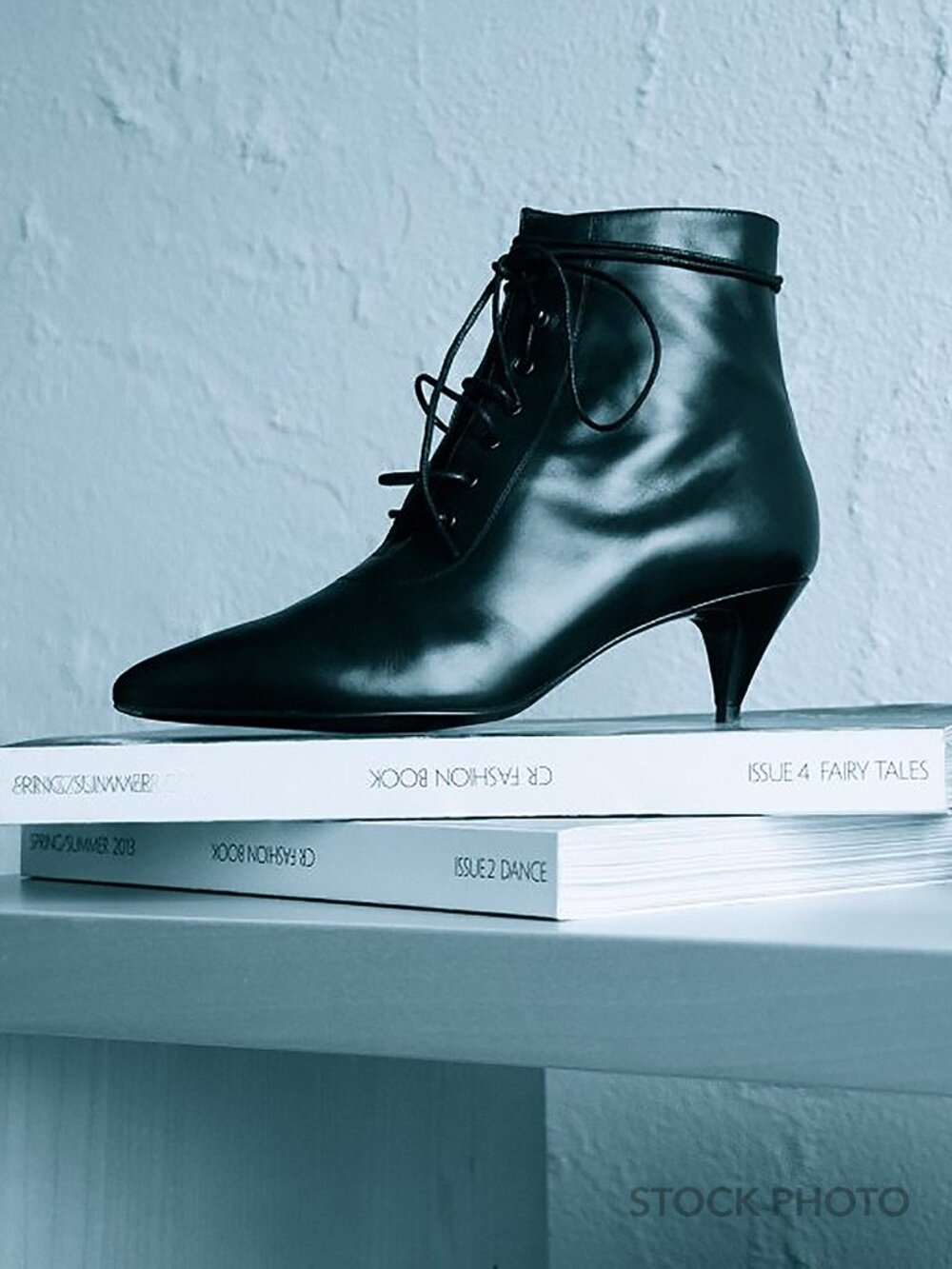SAINT LAURENT Cat 50 Black Leather Lace-Up Ankle Boots – EU 39 / runs small